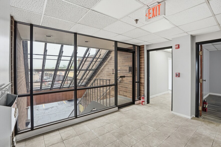 More Photos Of 2071 Irving Park Rd, Hanover Park Medical For Sale