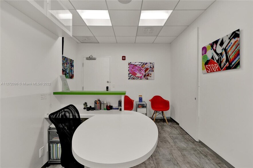More Photos Of 2450 Hollywood Blvd, Hollywood Loft Creative Space For Sale