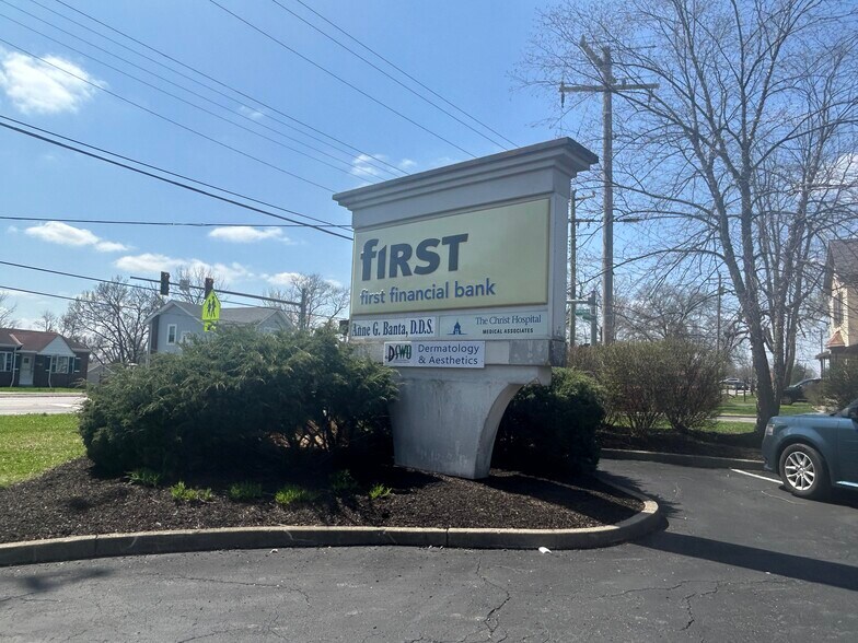 More Photos Of 5680 Bridgetown Rd, Cincinnati Medical For Sale