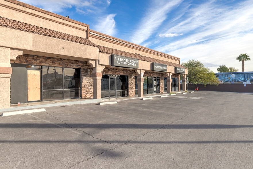 More Photos Of 700 E Naples Dr, Las Vegas Storefront For Lease