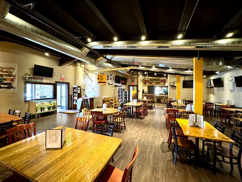 More Photos Of 201 E Custer St, Laramie Restaurant For Sale