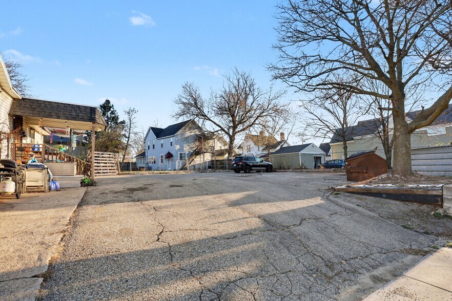 More Photos Of 760 Butterworth St SW, Grand Rapids Restaurant For Sale