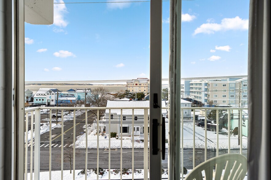 More Photos Of 7500 Coastal Hwy, Ocean City Hotel For Sale