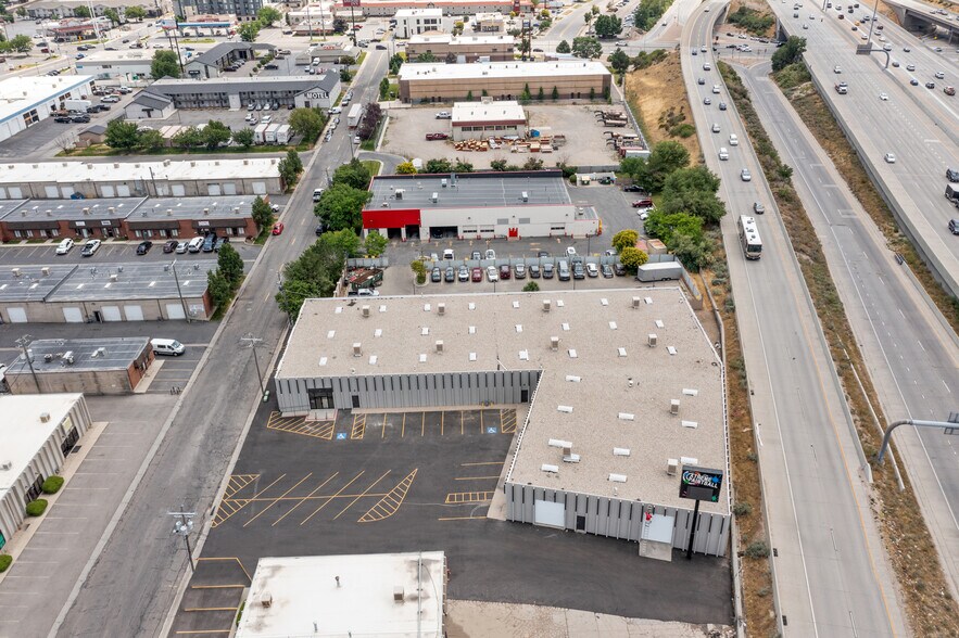 More Photos Of 7050 S 400 W, Midvale Showroom For Lease