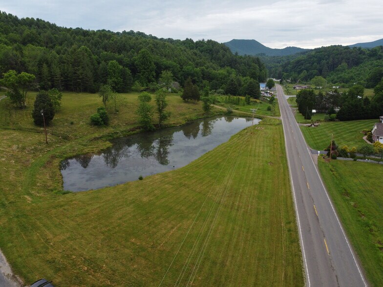 More Photos Of 6421 Highway 91 N, Laurel Bloomery Warehouse For Lease