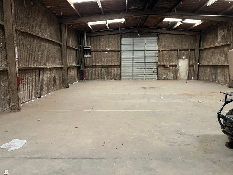 More Photos Of 2715 S County Road 1206, Midland Industrial For Lease