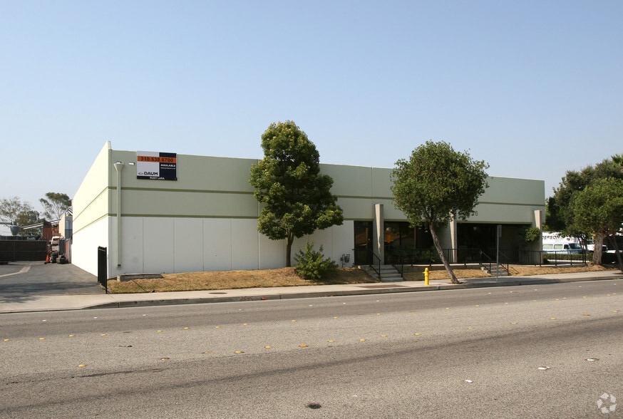 More Photos Of 1936 W 135th St, Gardena Warehouse For Lease