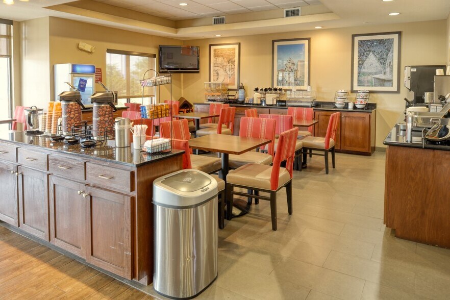 More Photos Of 7800 Memorial Blvd, Port Arthur Hotel For Sale