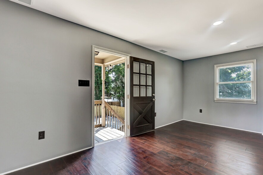 More Photos Of 4809 Augusta Rd, Savannah Storefront Retail Office For Sale