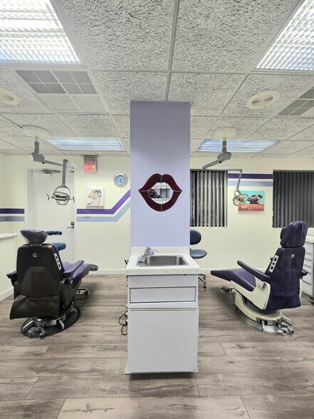 More Photos Of 224 Taylors Mill Rd, Manalapan Township Medical For Sale