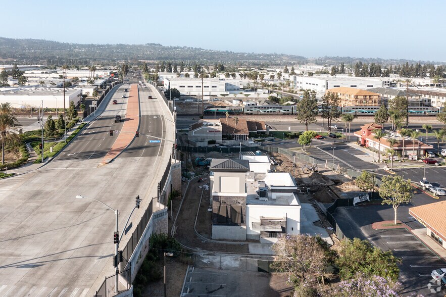 More Photos Of 2095 E Orangethorpe Ave, Placentia Fast Food For Lease