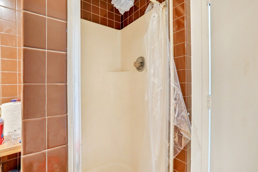 More Photos Of 16 Sloop Hill Rd, New Windsor Township Warehouse For Sale