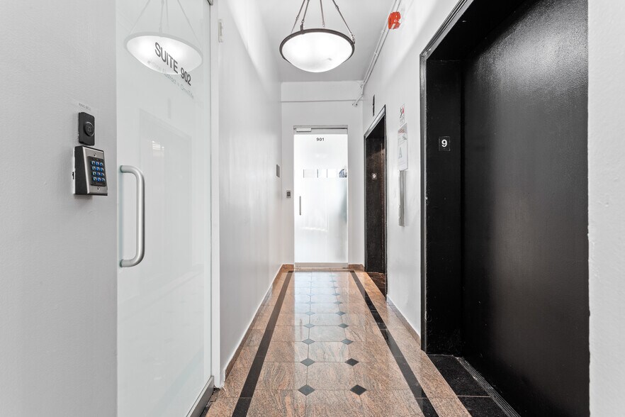 Primary Photo Of 202 W 40th St, New York Office For Lease