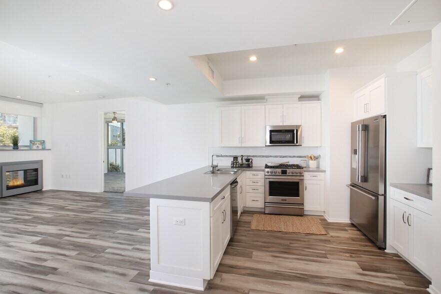 More Photos Of 738 S Ogden Dr, Los Angeles Apartments For Sale