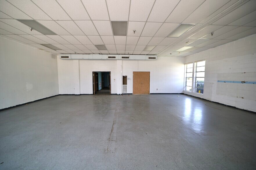 More Photos Of 970 E Humbolt St, Fort Worth Medical For Lease