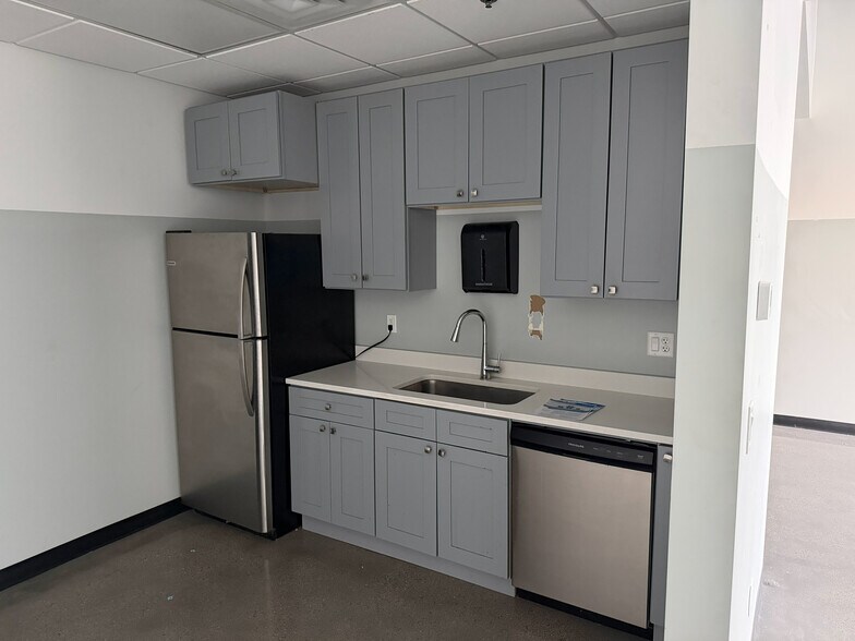 More Photos Of 230 Cutler Dr, North Salt Lake Warehouse For Sale