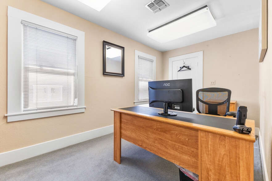 More Photos Of 700 College Ave, Santa Rosa Office For Sale