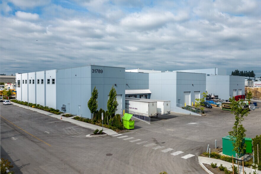 More Photos Of 31789 King Rd, Abbotsford Warehouse For Lease