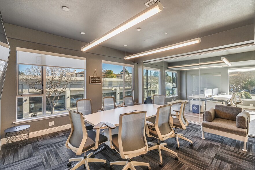 More Photos Of 701 Villa St, Mountain View Office For Lease