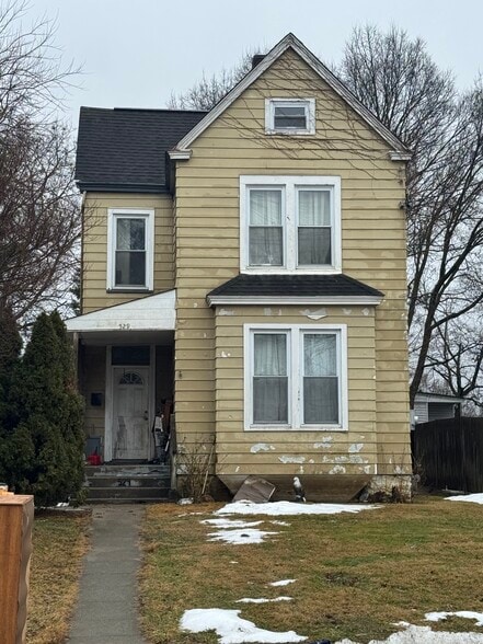 More Photos Of , Cincinnati Multifamily For Sale