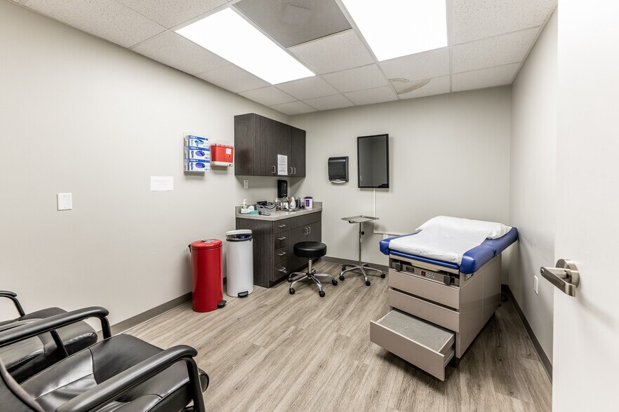 More Photos Of 130 Medical Center Pky, Huntsville Medical For Sale