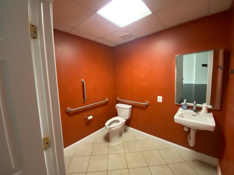 More Photos Of 307-343 Lincoln Hwy, Exton Unknown For Sale