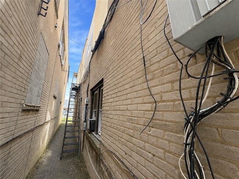 More Photos Of 1056 Dewey Ave, Rochester Apartments For Sale