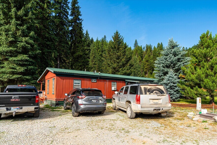 More Photos Of 7000 Graves Creek Rd, Lolo Bar For Sale