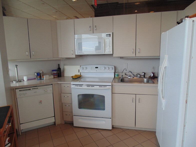 More Photos Of 1301 Grandview Ave, Pittsburgh Office For Sale