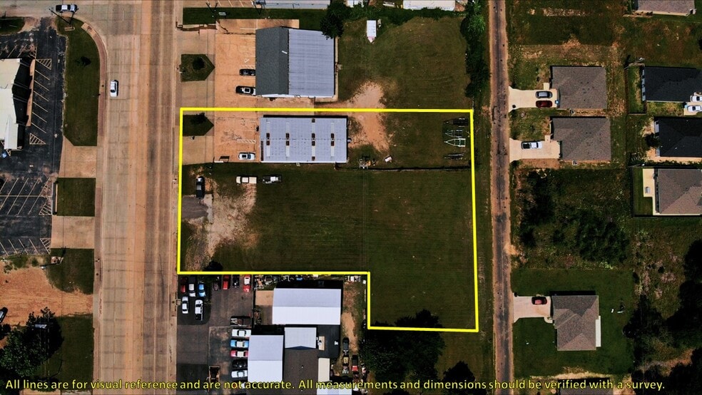 More Photos Of 2618 W Main St, Gun Barrel City Storefront For Sale