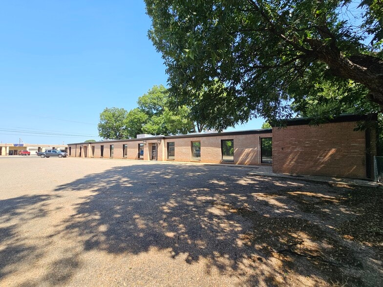 More Photos Of 115 S Leggett Dr, Abilene Office Residential For Lease