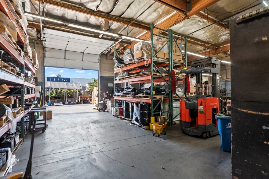 More Photos Of 1150-1164 Old Bayshore Hwy, San Jose Warehouse For Sale