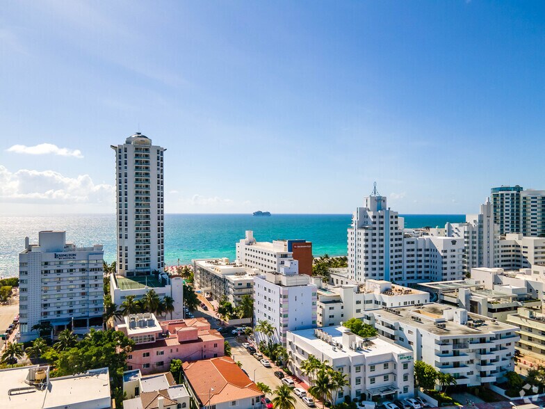 More Photos Of 4130 Collins Ave, Miami Beach Hotel For Lease