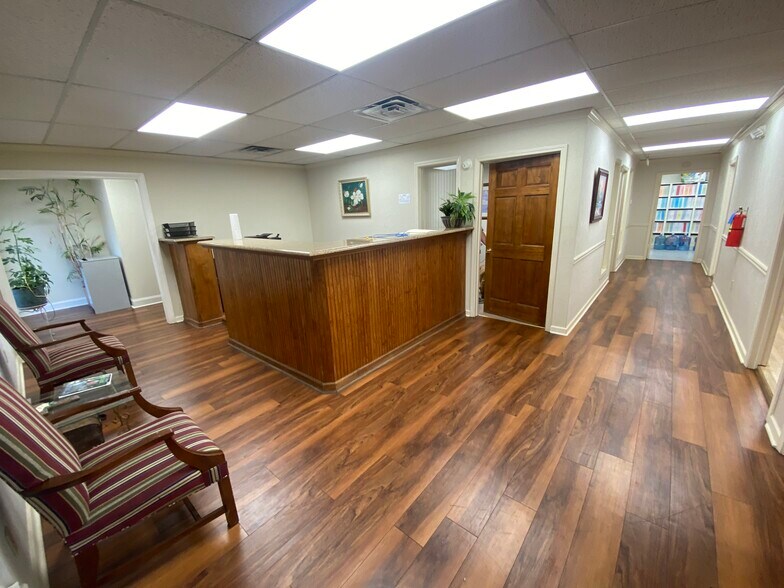 More Photos Of 106 Office Park Dr, Brandon Office For Sale