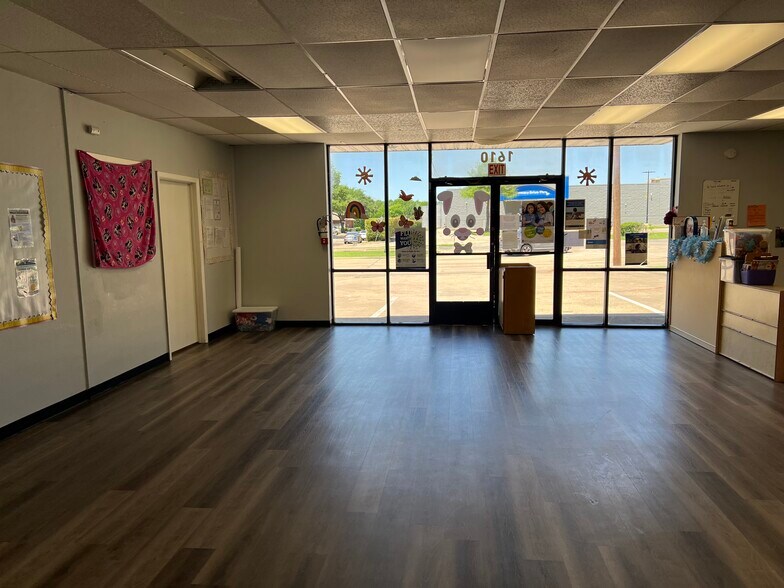 More Photos Of 1610 Wynn Joyce Rd, Garland Freestanding For Sale