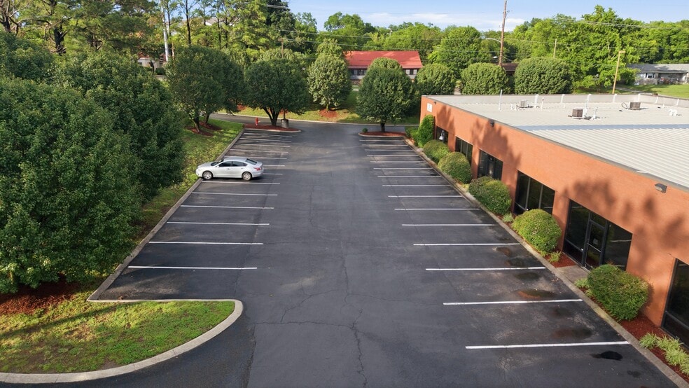 More Photos Of 104-176 Cude Ln, Madison Medical For Lease