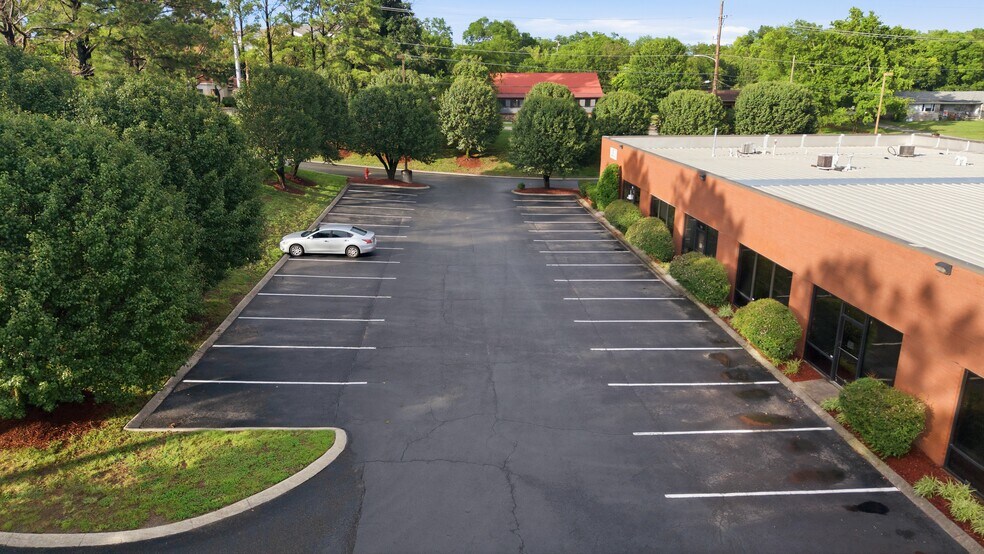 More Photos Of 104-176 Cude Ln, Madison Medical For Lease