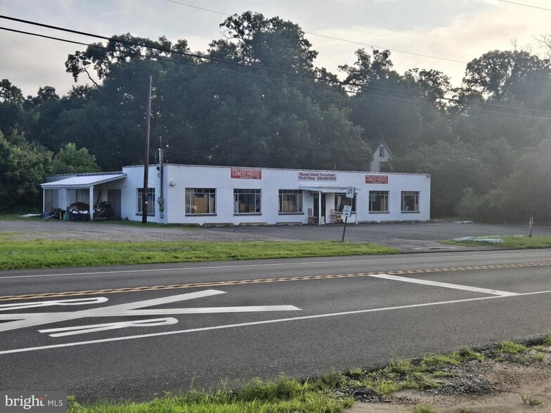 More Photos Of 1272 Landis Ave, Elmer Freestanding For Sale