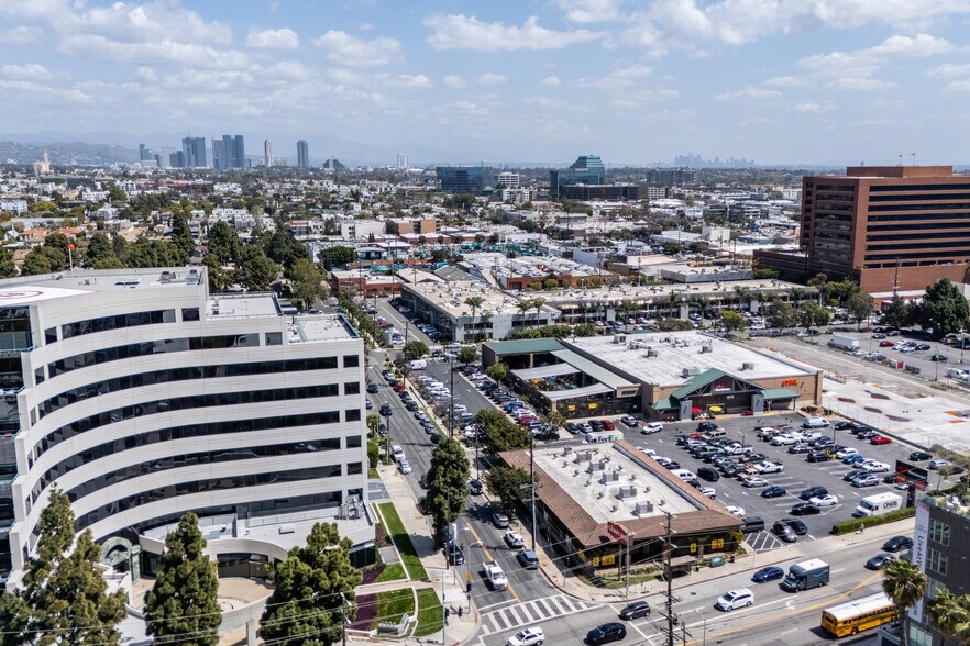 More Photos Of 2012 S Bundy Dr, Los Angeles Freestanding For Lease