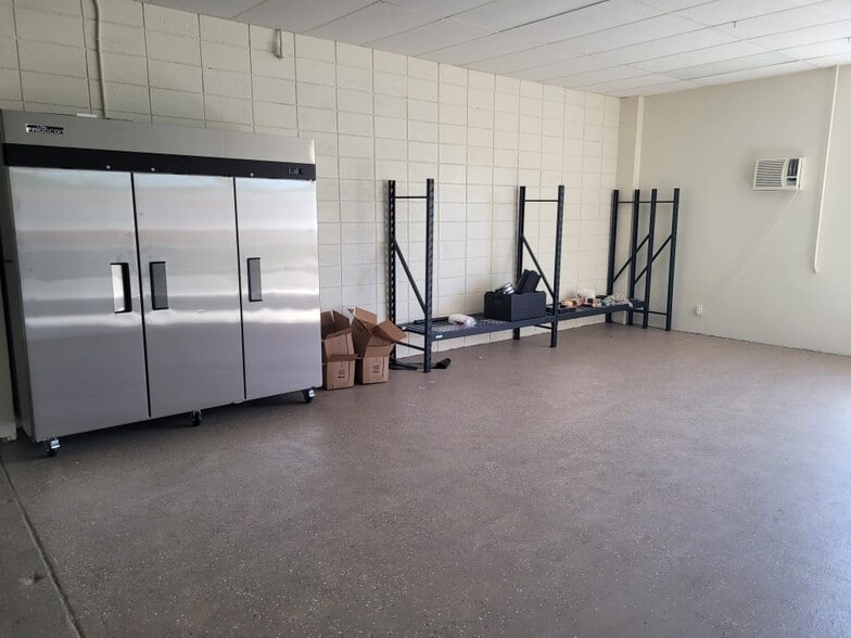 More Photos Of 10391 Arlington Ave, Riverside Warehouse For Sale