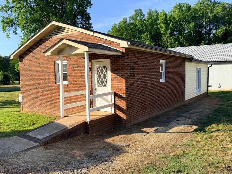 Primary Photo Of 410 Liberty St, Rockwell Office For Lease
