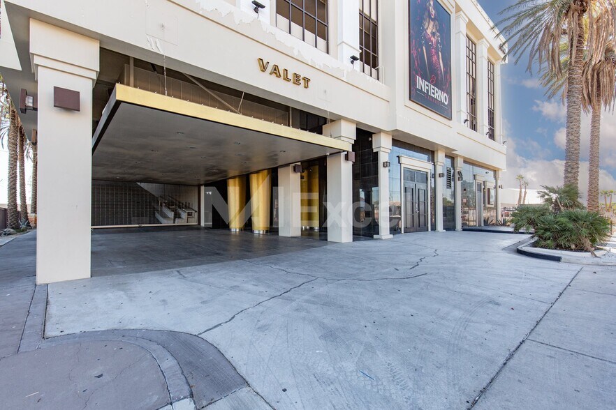 More Photos Of 4710-4740 S Arville St, Las Vegas Bar For Lease