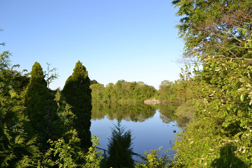 More Photos Of 700 Independence Cir, Virginia Beach Medical For Lease