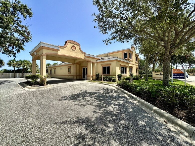 Primary Photo Of 614 Peninsula Dr, Daytona Beach Medical For Sale