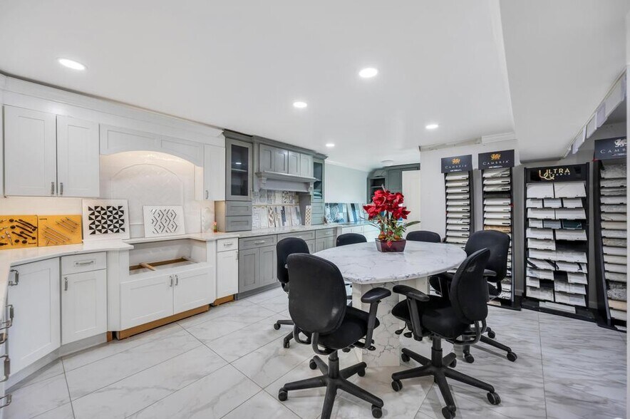 More Photos Of 1189 Montauk Hwy, Mastic Warehouse For Sale