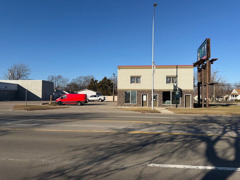 Primary Photo Of 14226 Eureka Rd, Southgate Storefront Retail Residential For Sale