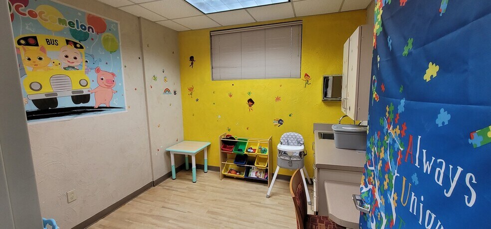 More Photos Of 6572 River Park Dr, Riverdale Coworking Space