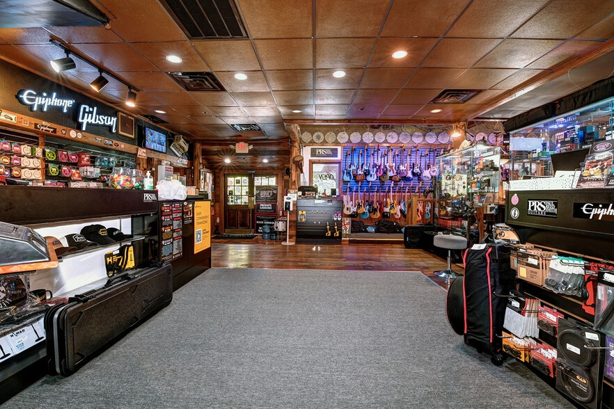 More Photos Of 1900 Mellwood Ave, Louisville Freestanding For Sale