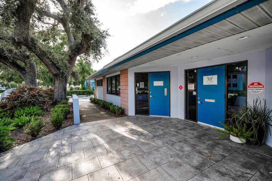 More Photos Of 4021 Central Ave, Saint Petersburg Medical For Lease