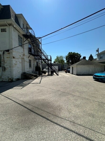 More Photos Of 110-112 Bala Ave, Bala Cynwyd Office For Sale